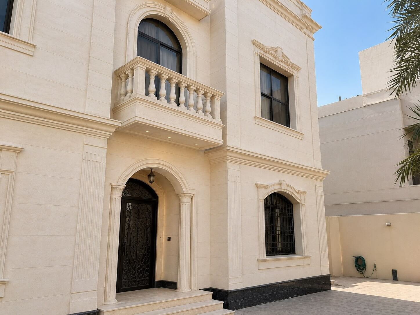 ترميم وتنظيف واجهة حجرية - بعد